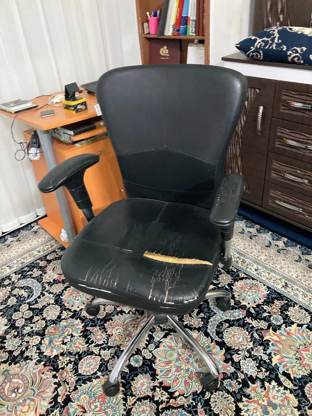 میز و صندلی قیمت مناسب فروش جدا هم داره|مبلمان اداری|مشهد, شهرک رازی (شهرک غرب)|دیوار