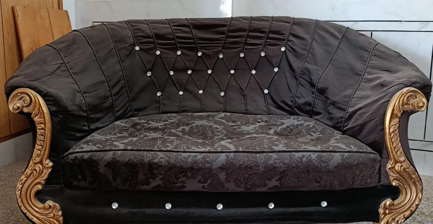 فروش یک دست مبل ۷ نفره مناسب باغ|مبلمان خانگی و میز عسلی|نجفآباد, شیخ بهایی|دیوار