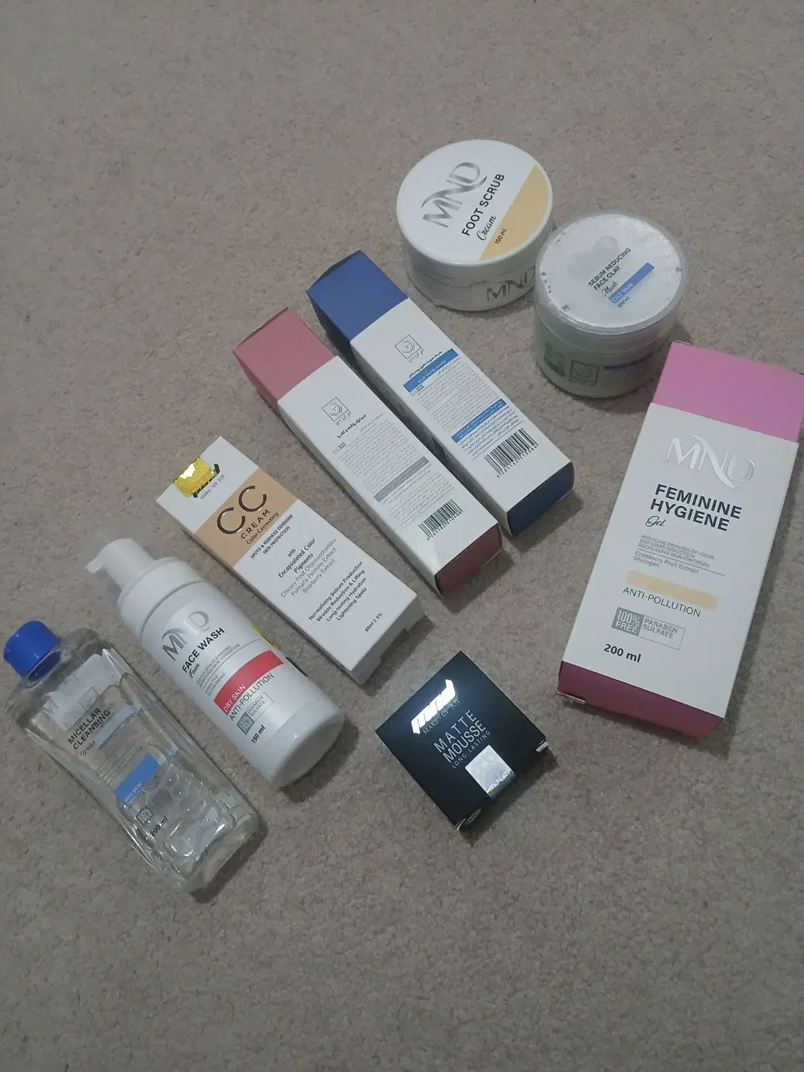 چند قلم محصولات آرایشی بانصف قیمت|آرایشی، بهداشتی، درمانی|مشهد, کوی سیدی|دیوار