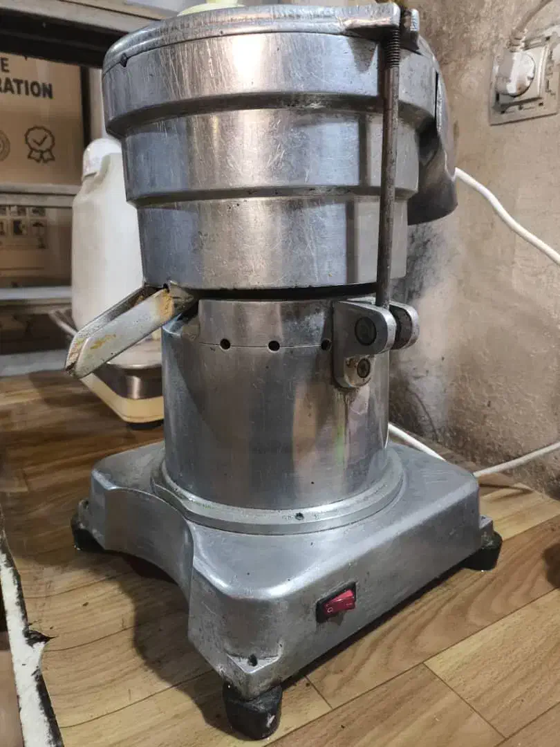 آب هویچ گیری اصفهان تک|آبمیوه‌گیر و آب‌مرکبات‌گیر|اصفهان, طاحونه|دیوار