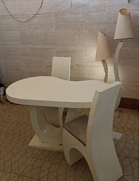 میزناهارخوری ۲نفره همراه با آباژور طرح سنگ|میز و صندلی غذاخوری|اندیمشک, |دیوار