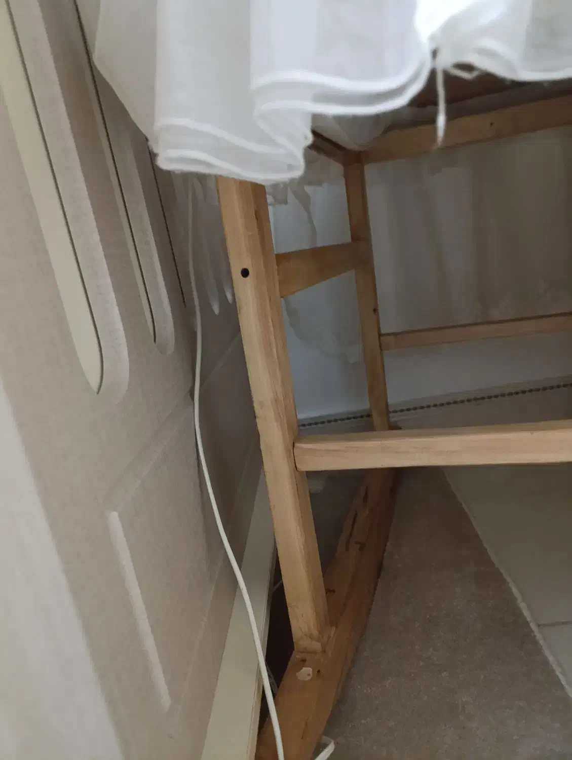 گهواره و سبد حمل چوبی|تخت و صندلی بچه|نسیمشهر, |دیوار