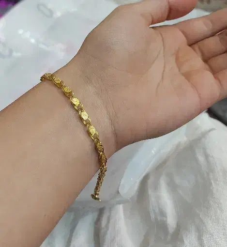 انواع طلا خاص و زیبا نو درهمه وزن|جواهرات|بروجرد, |دیوار