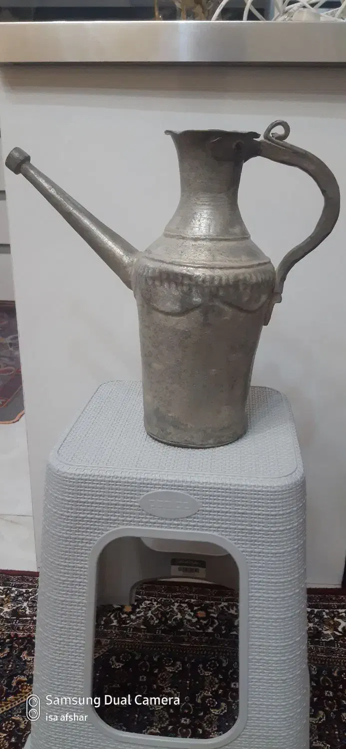 آفتابه قدیمی|کلکسیون اشیاء عتیقه|زنجان, |دیوار