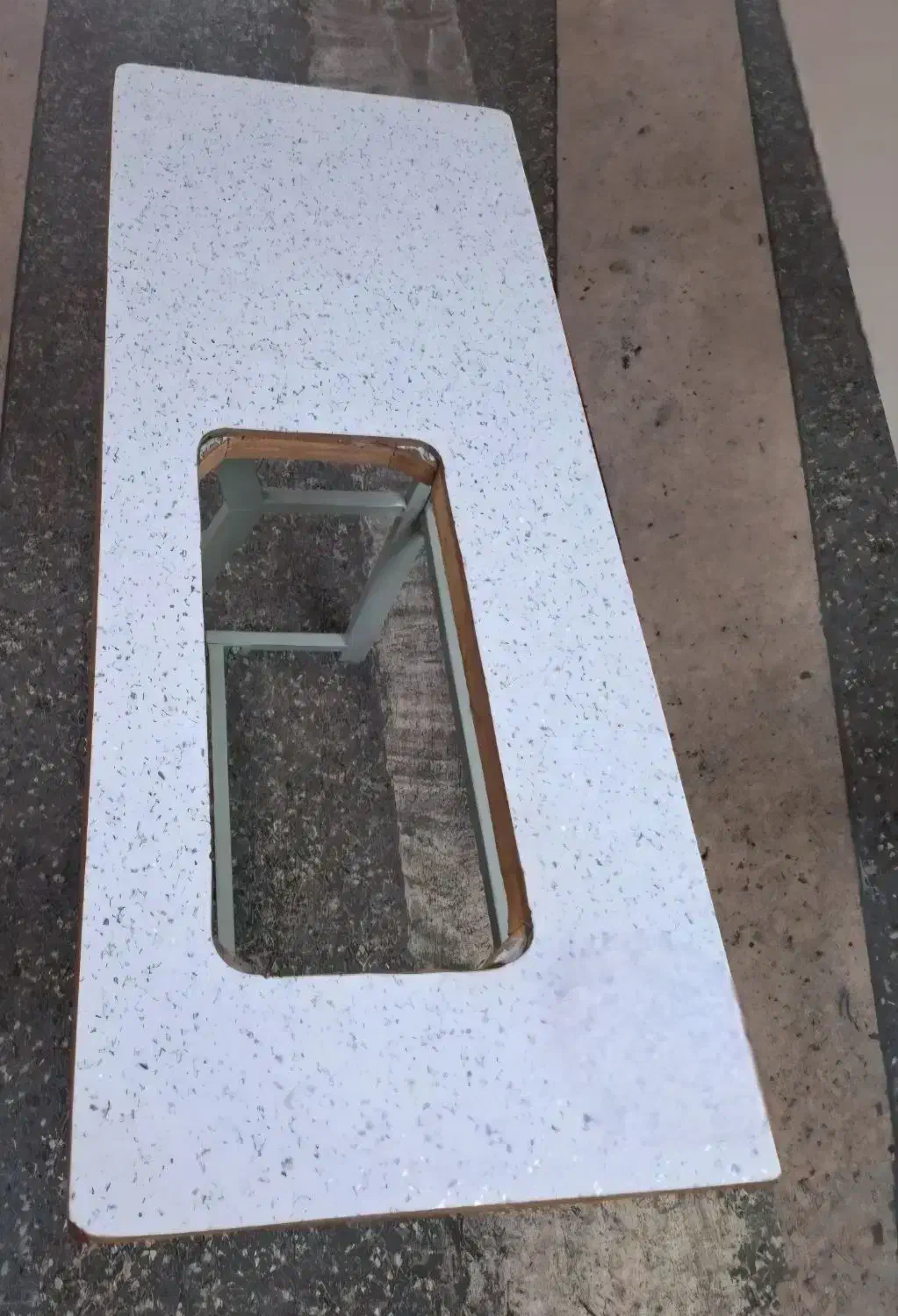 میز خیاطی|لوازم خیاطی و بافتنی|رشت, پارک شهر|دیوار