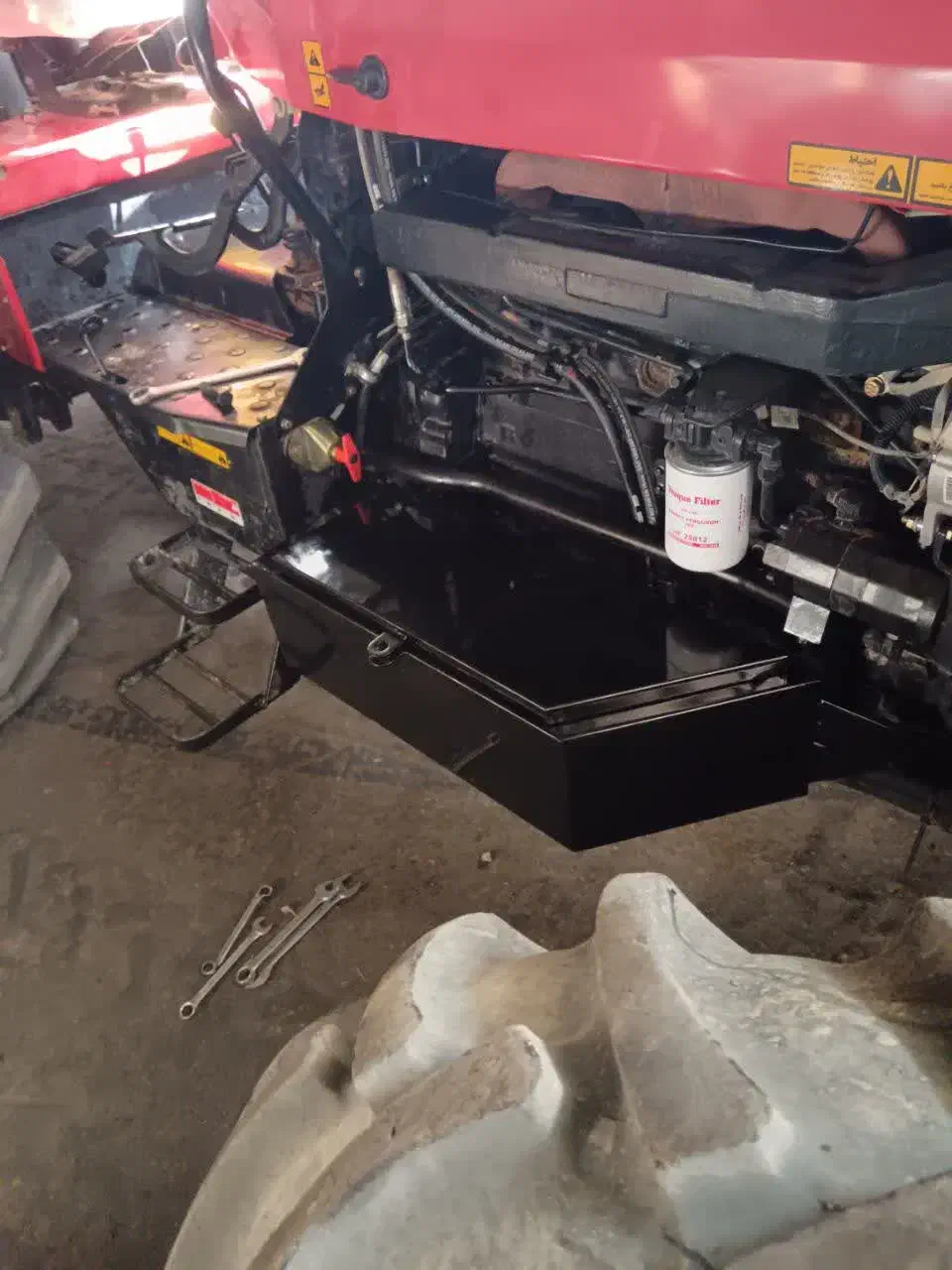 جعبه ابزار تراکتور با طراحی و کیفیت ویژه|قطعات یدکی و لوازم جانبی|قائم‌شهر, |دیوار