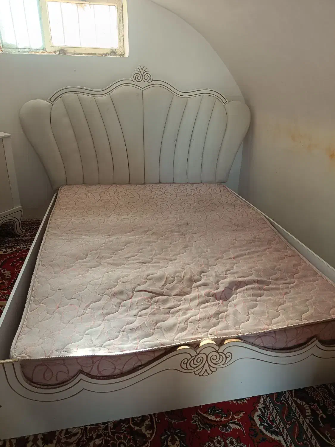 تخت خواب دونفره با کمد اینه|تخت و سرویس خواب|پیشوا, |دیوار