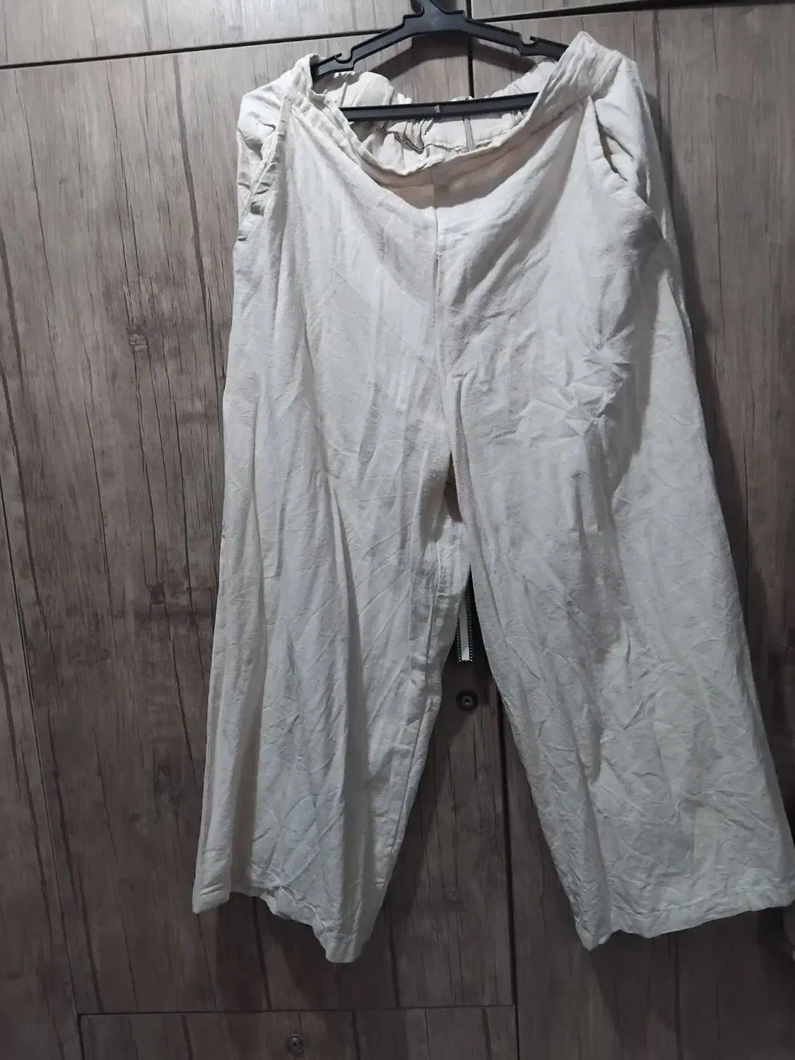 دامن شلواری|لباس|لاهیجان, لاشیدان|دیوار