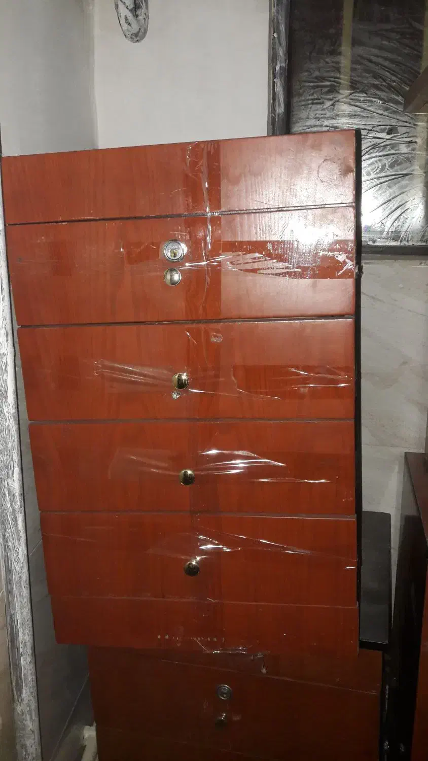 کتابخانه وشلف|کتابخانه، شلف، قفسه‌های دیواری|اشتهارد, |دیوار