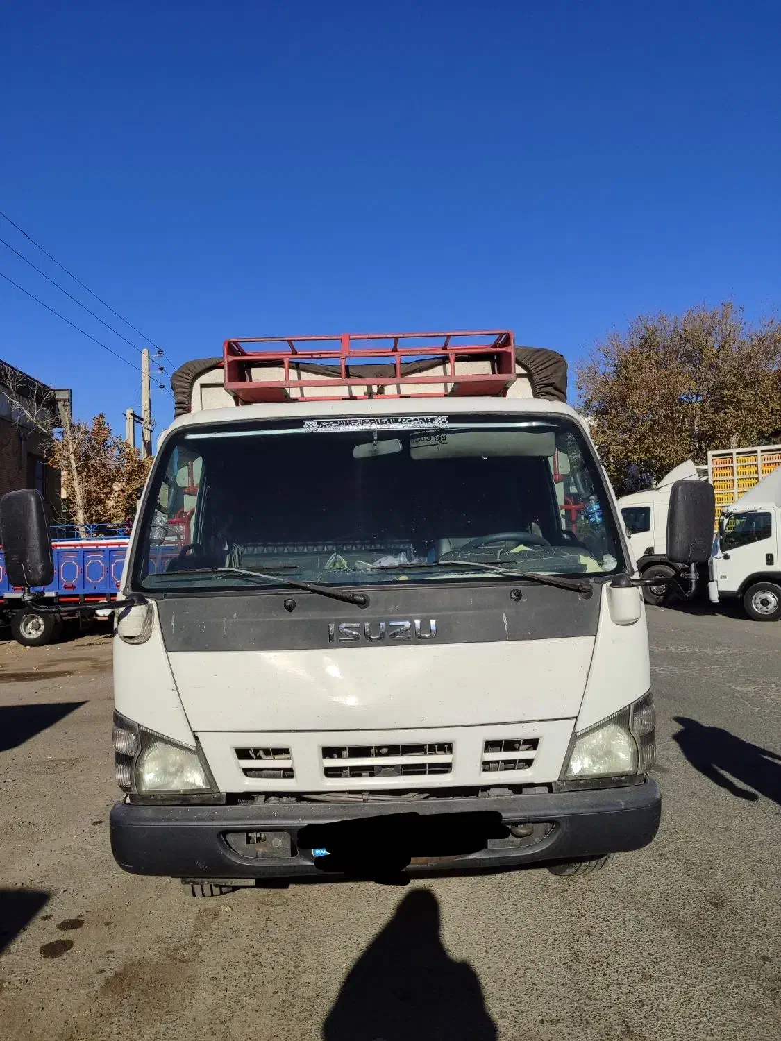 ایسوزو 8تن باری|خودرو سنگین|اسلامشهر, ملکآباد|دیوار