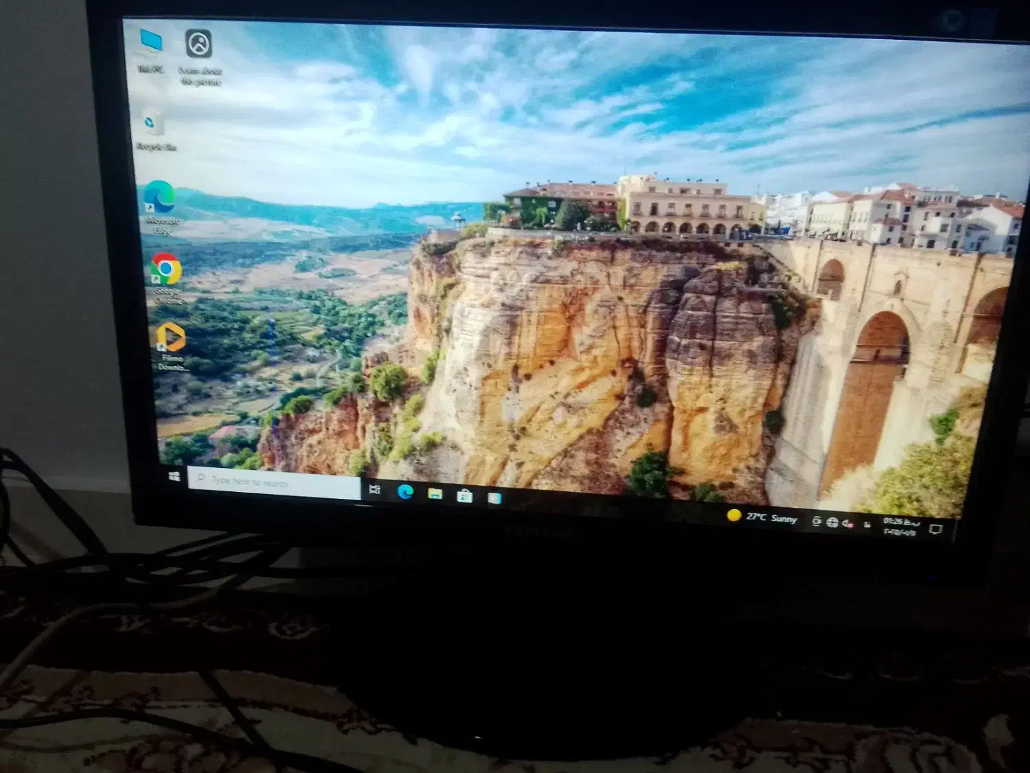 مینی کیس با مانیتور|رایانه رومیزی|عباس‌آباد, |دیوار