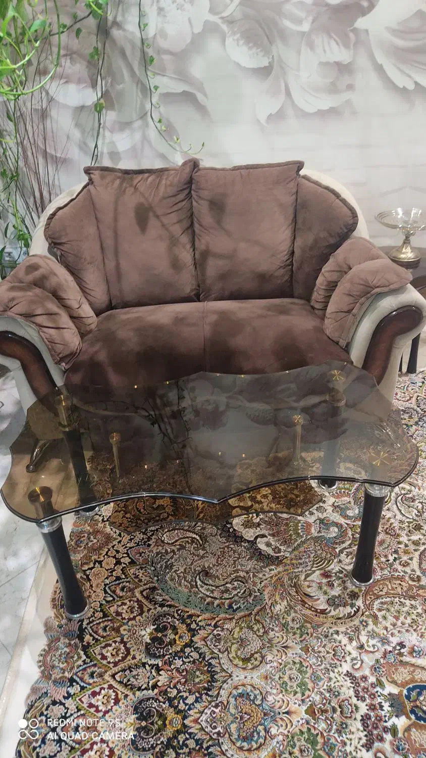 مبل شرکتی ۷ نفره کاملا سالم و راحت و اسکلت محکم|مبلمان خانگی و میز عسلی|قم, زنبیل آباد|دیوار