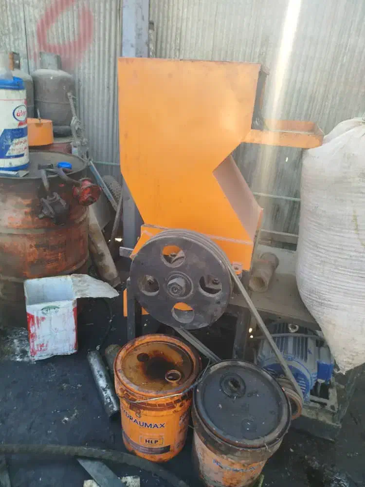 فروش یه دستگاه اسیاب پلاستیک دهنه 40 در حد|ماشینآلات صنعتی|چهارباغ, |دیوار