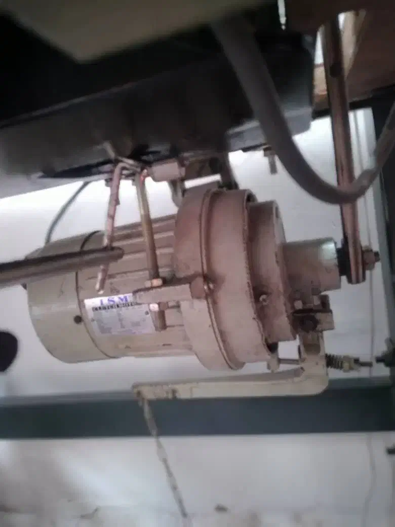 چرخ خیاطی صنعتی|چرخ خیاطی و ریسندگی|بیکاه, |دیوار