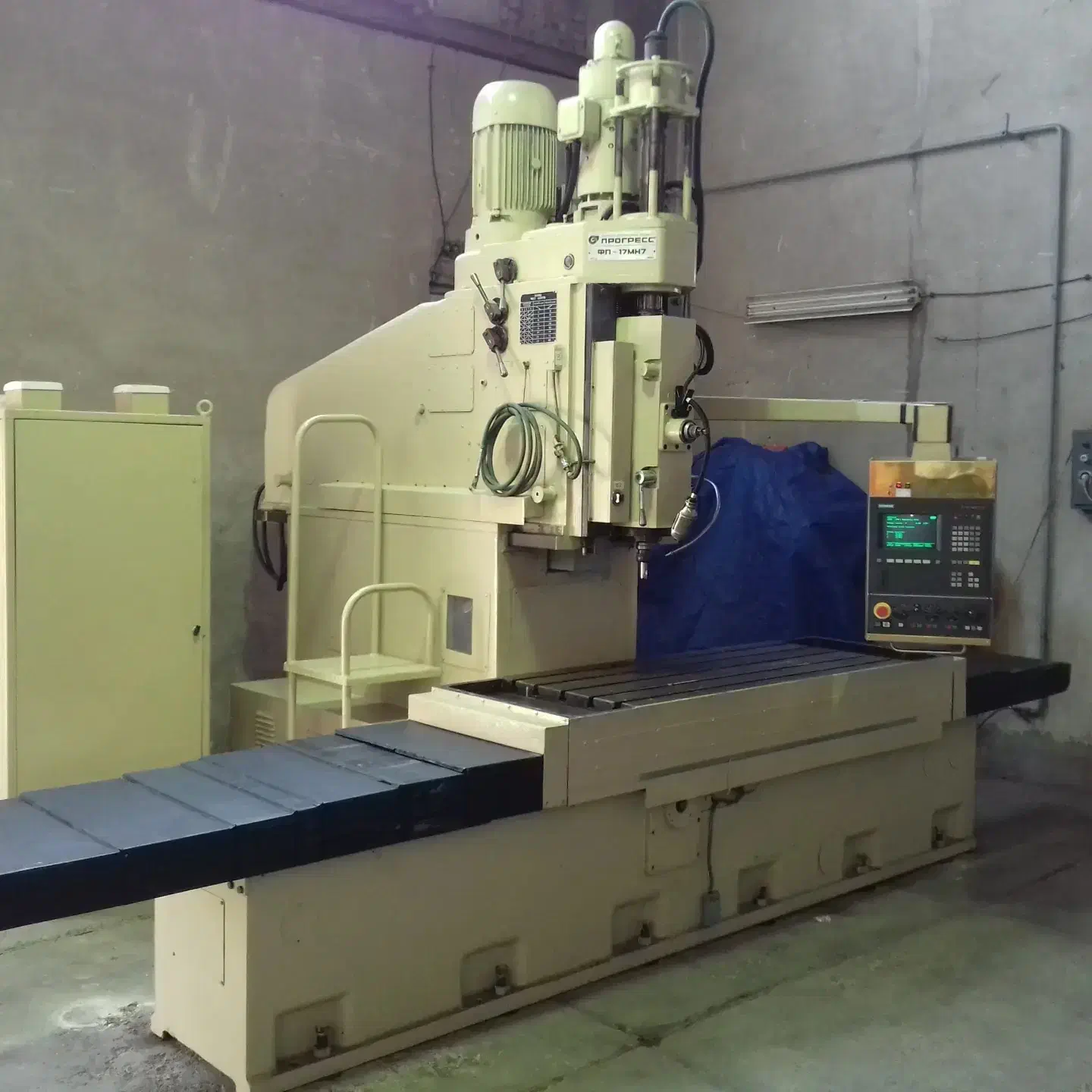 فروش دستگاه فرز CNCچهار محور طول بلند زیمنس810M|ماشین‌آلات صنعتی|تهران, توحید|دیوار