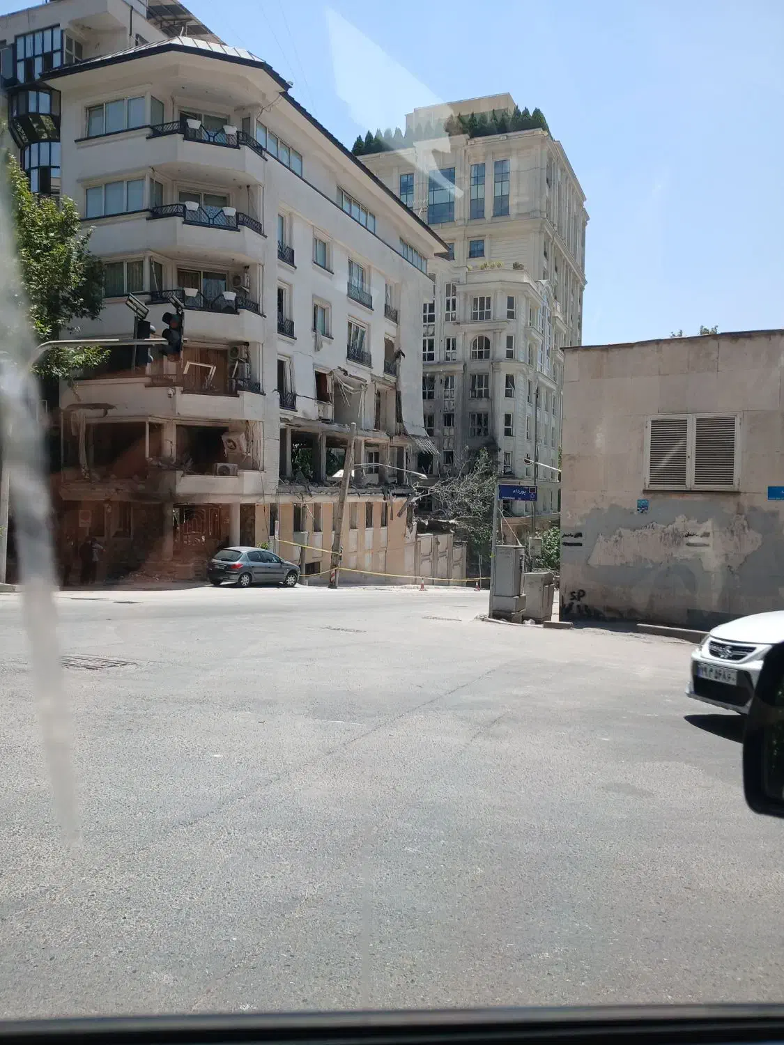 نظافت و اشپزی|استخدام سرایداری و نظافت|تهران, بریانک|دیوار