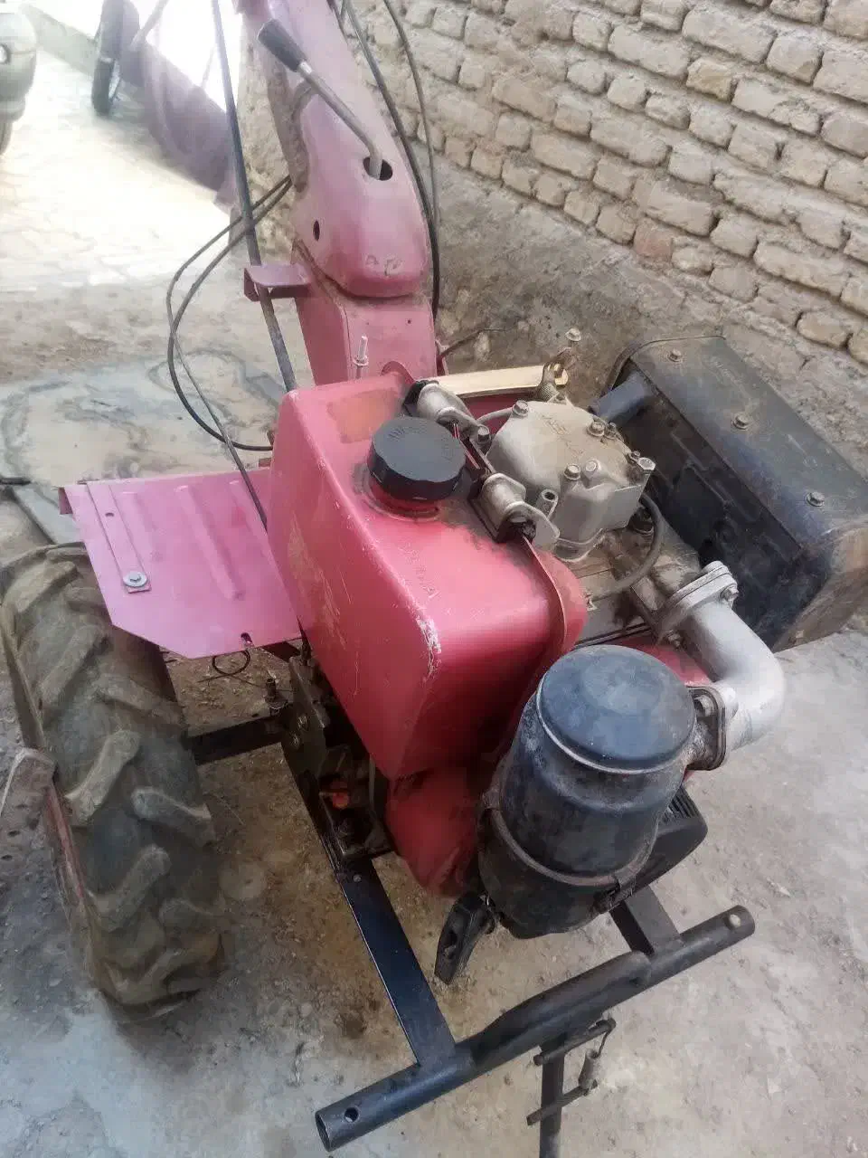 تیلر 10 اسب دیزلی|ماشینآلات صنعتی|زرند, |دیوار