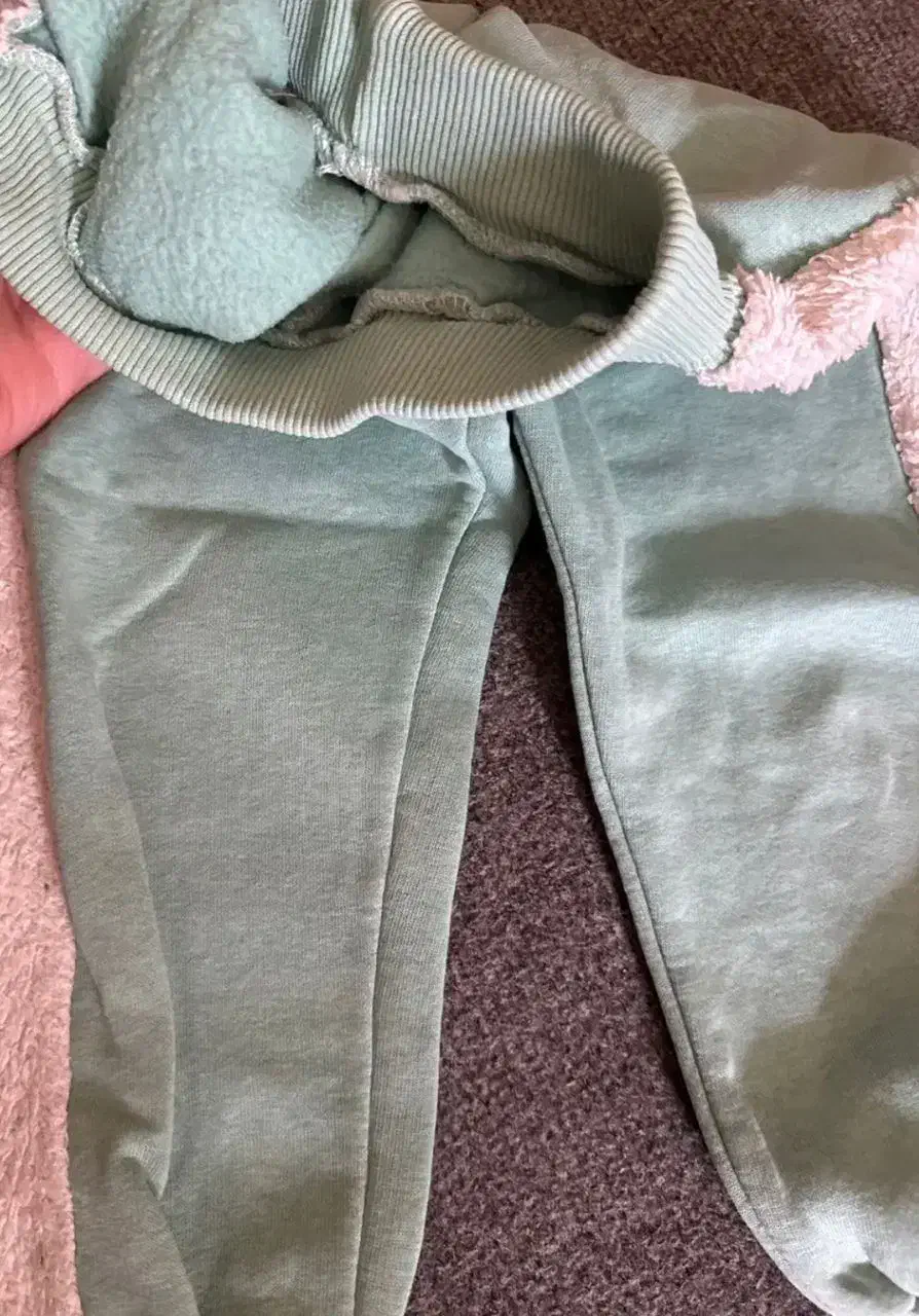 ست هودی و شلوار راحتی|کفش و لباس بچه|رشت, معلم|دیوار