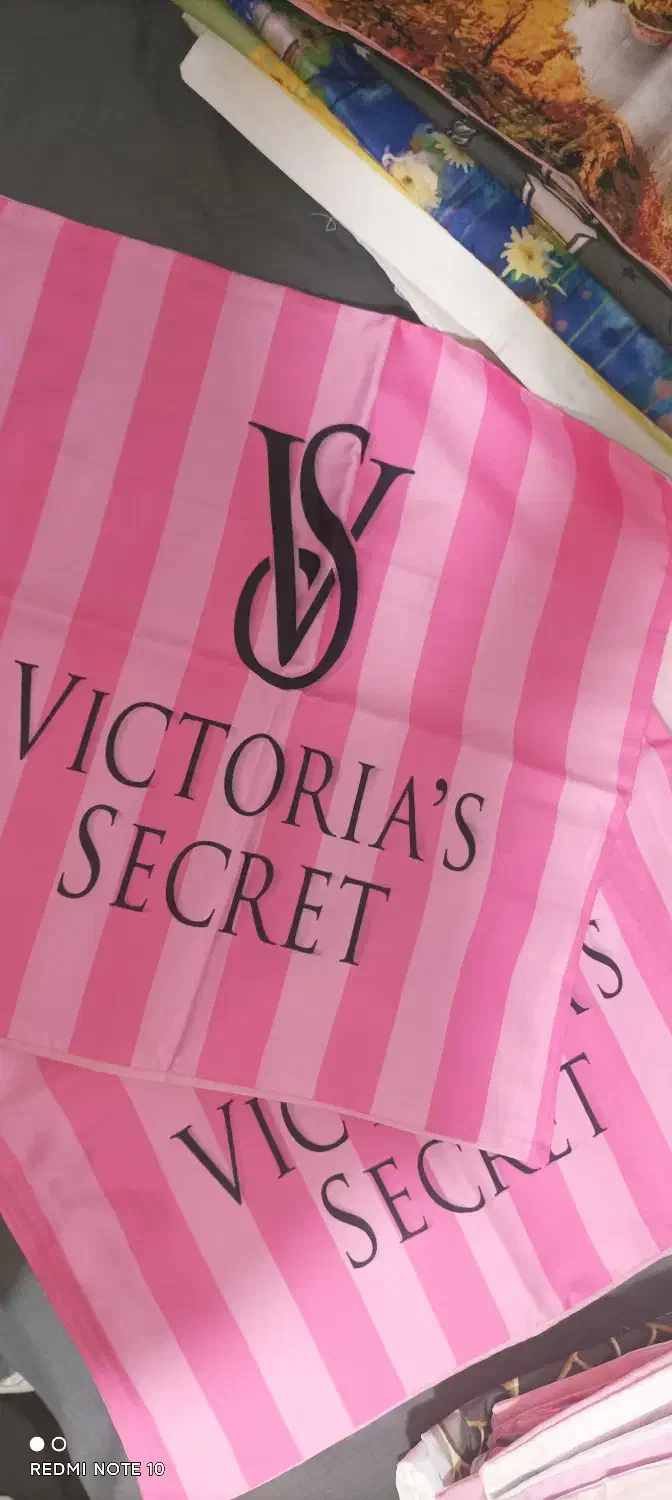 رو بالشی و کوسن|رختخواب، بالش، پتو|چالوس, |دیوار