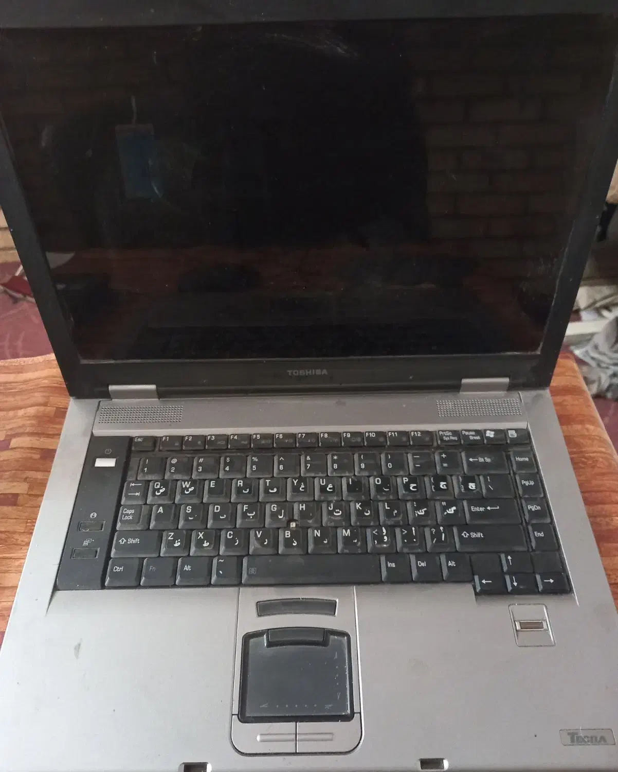 لپ تاپ|رایانه همراه|کاشان, باغچه فیض|دیوار