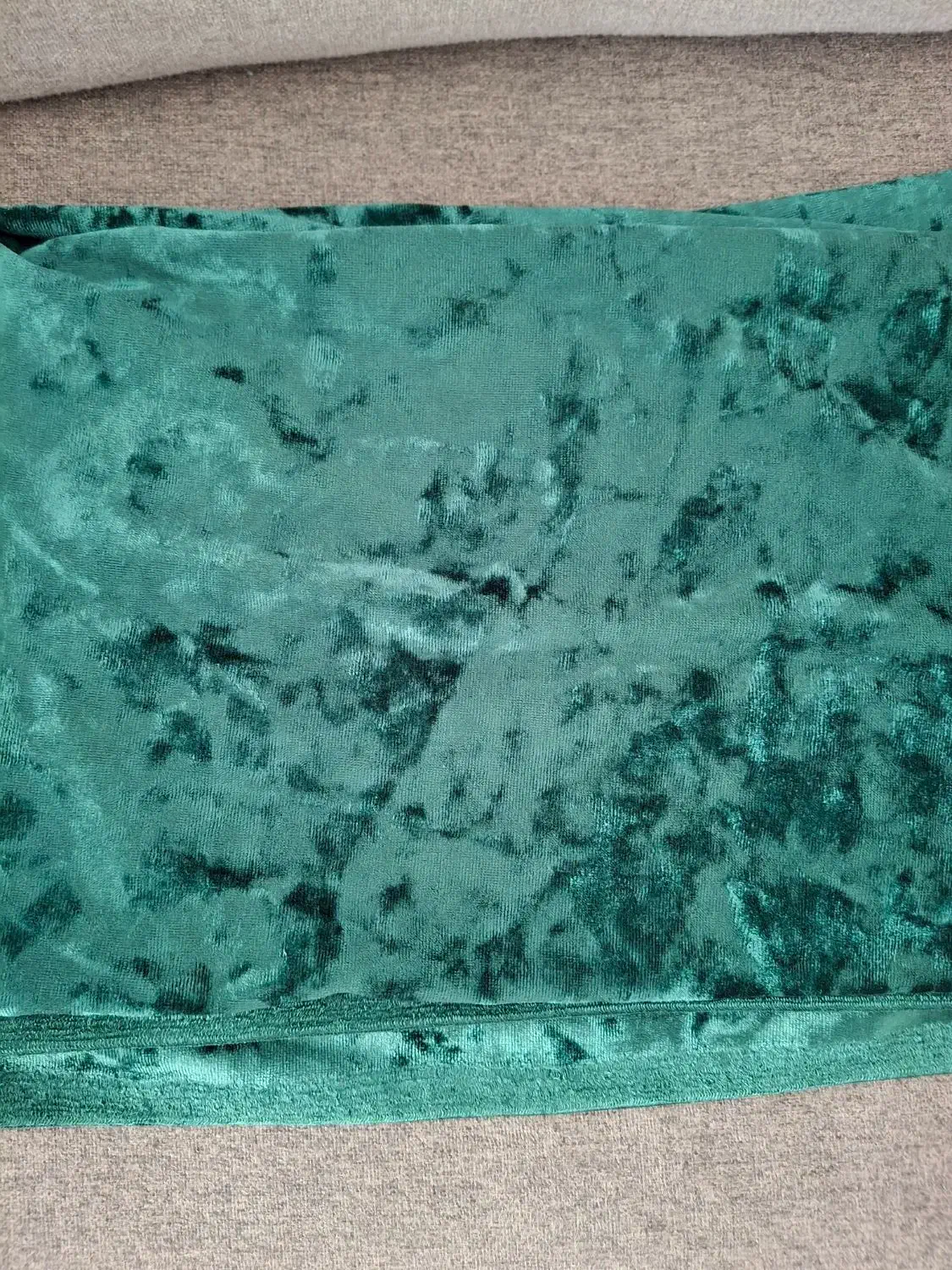 پارچه مخمل کشی کره ای|لوازم خیاطی و بافتنی|آران و بیدگل, |دیوار