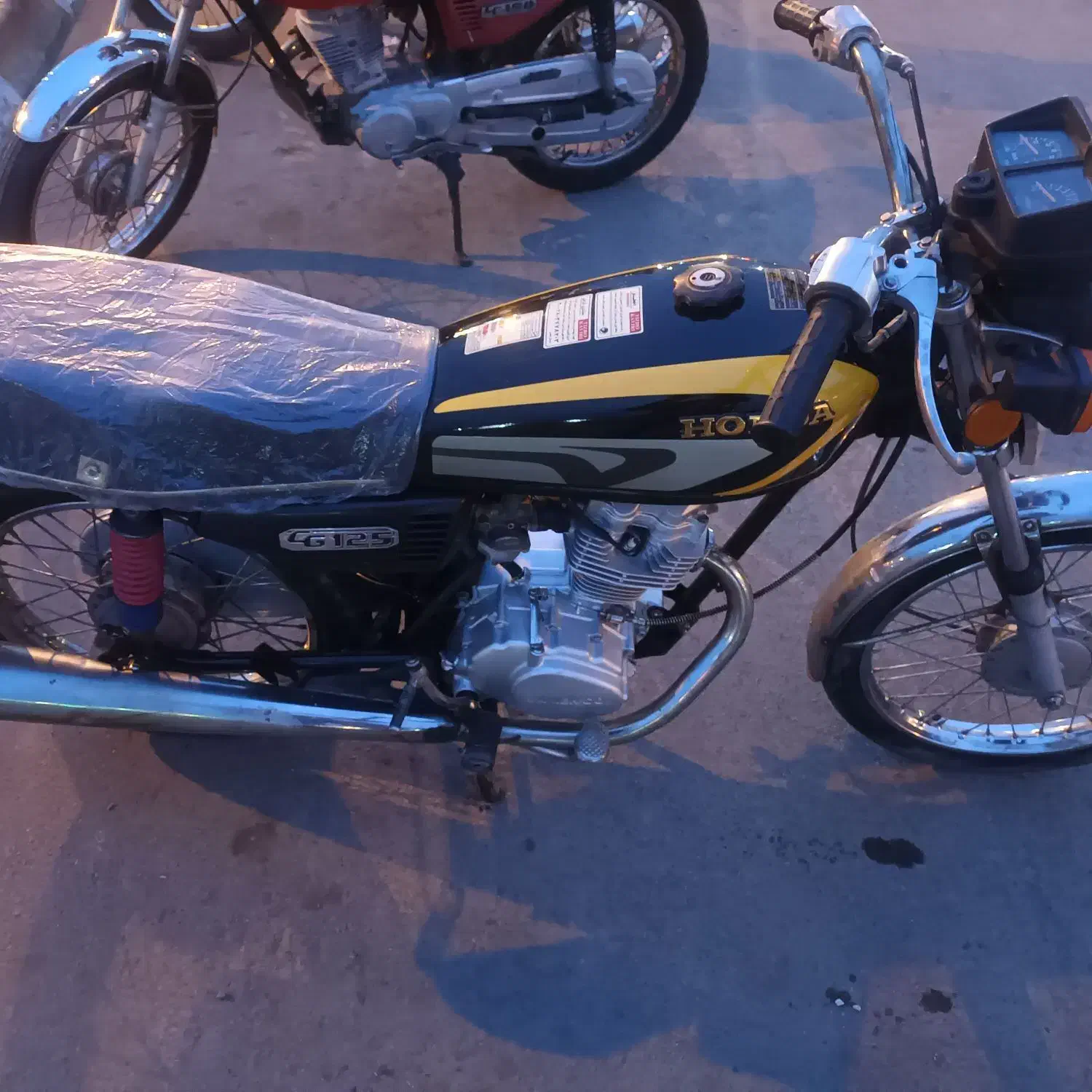 هندا ۱۲۵|موتورسیکلت|سبزوار, باهنر|دیوار