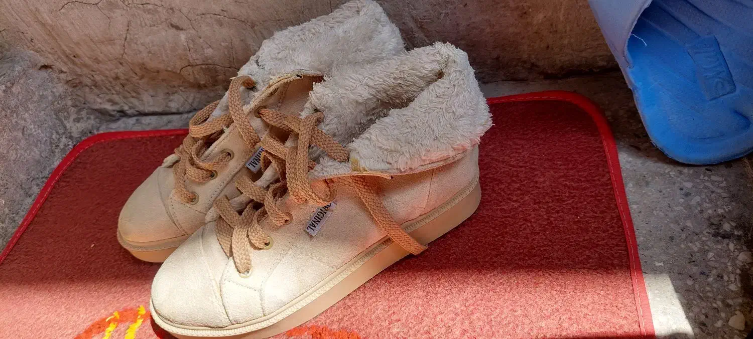 نیم بوت|کیف، کفش، کمربند|خرم‌آباد, |دیوار