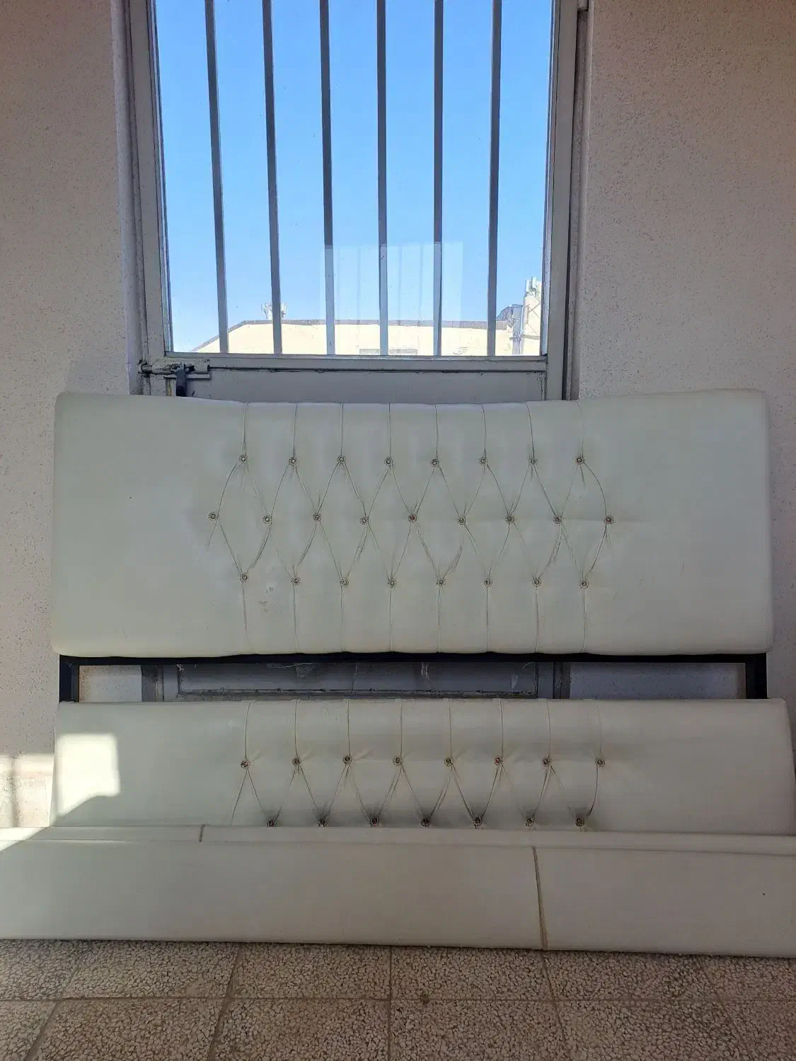 تخت ۲ نفره|تخت و سرویس خواب|گلبهار, شهر جدید گلبهار|دیوار