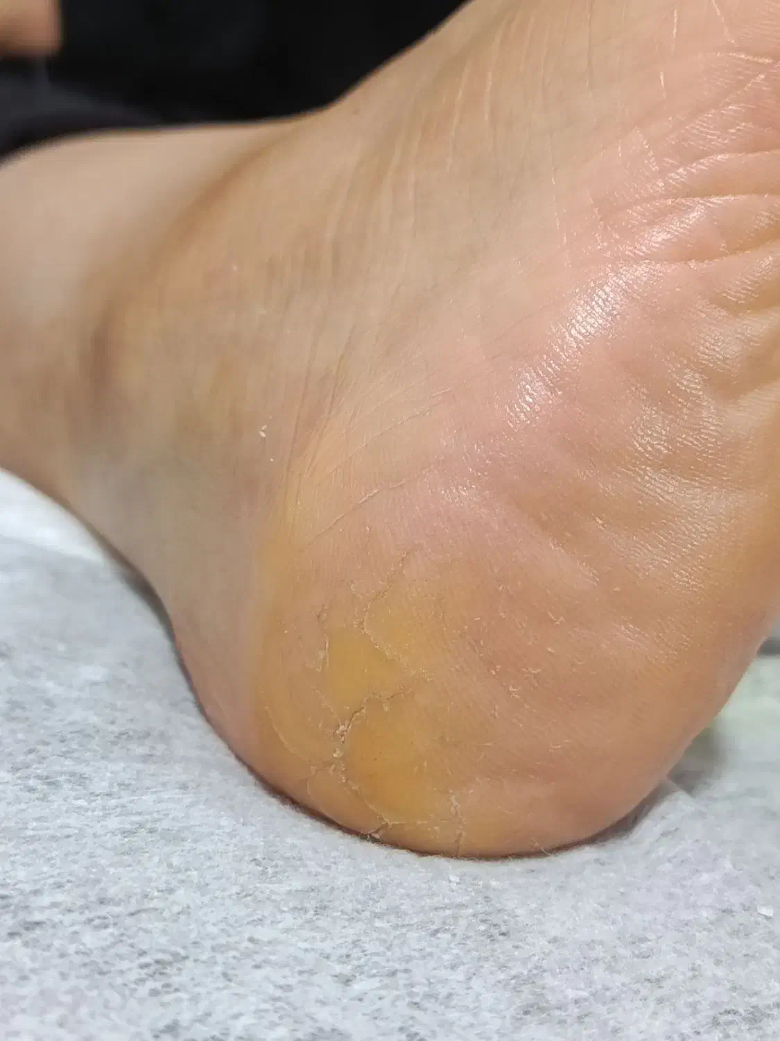 پدیکور و کفسابی تضمینی با پارافین تراپی|خدمات آرایشگری و زیبایی|شاهین‌شهر, عطار|دیوار