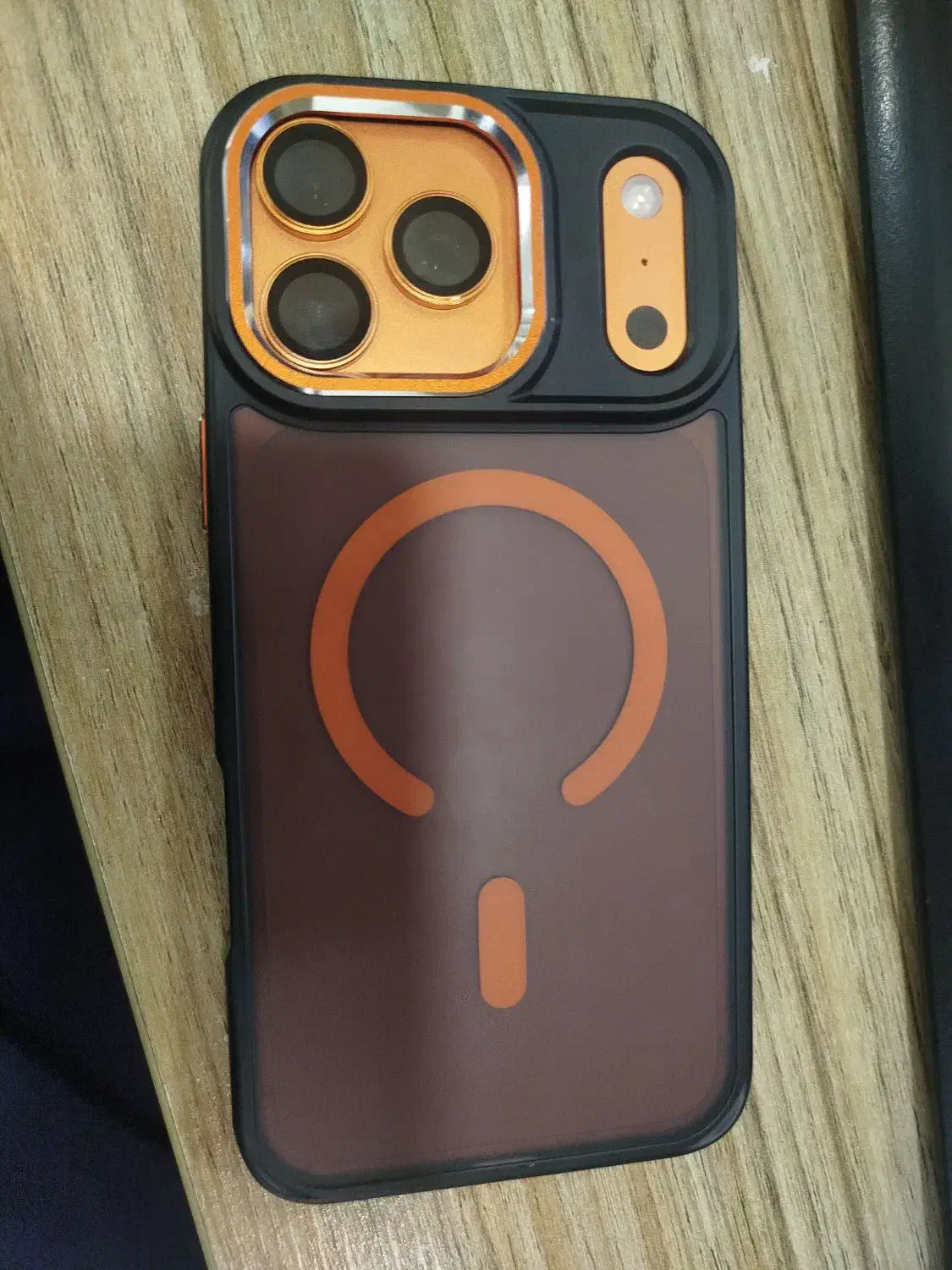 ایفون 17 پرو مکس 256 رنگ نارنجی|موبایل|بندرعباس, |دیوار