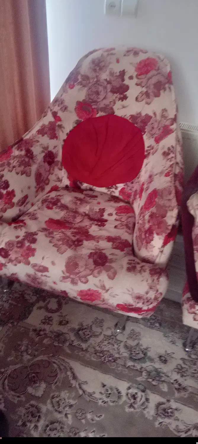 فروش لوازم منزل مبلمان ومیزعسلی ویخچال وپایین فریز|مبلمان خانگی و میز عسلی|هشتگرد, هیو|دیوار