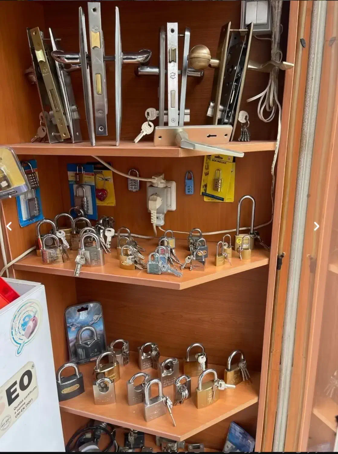 کلیدسازی کلید کلید(کلید سازی شبانه روزی)|خدمات پیشه و مهارت|شیراز, سینما سعدی|دیوار