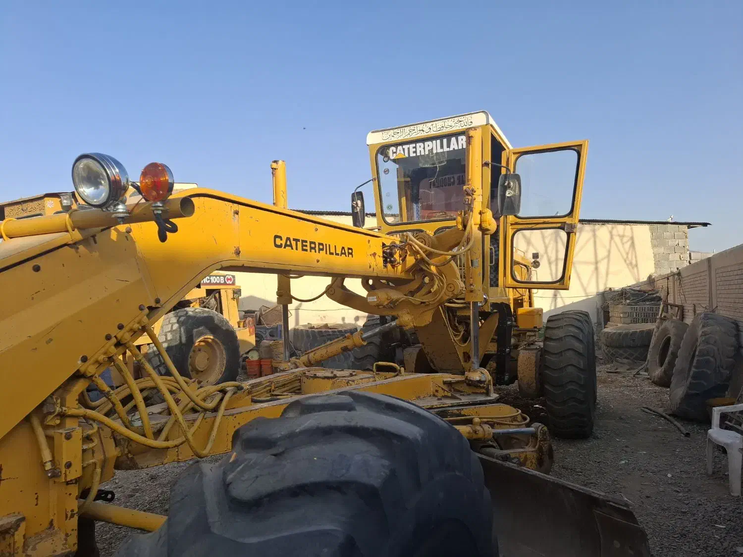 گریدر 14جی فروشی سریال 5000وسریال1500|خودرو سنگین|اصفهان, کوی ولی عصر|دیوار