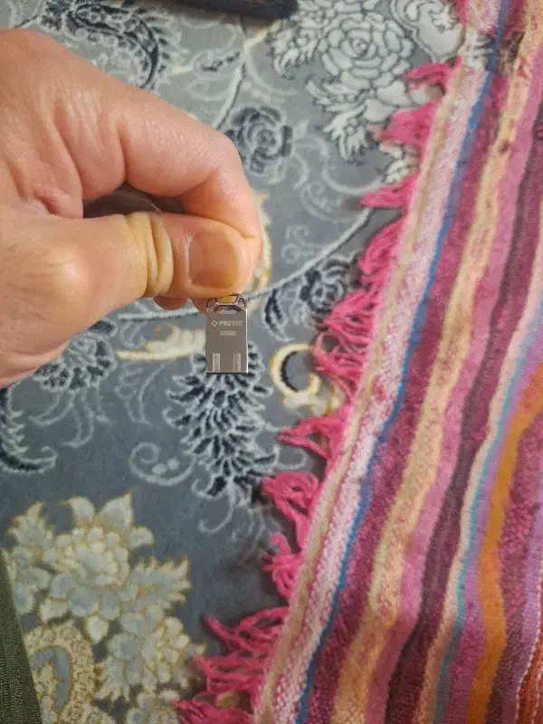 فلش ۳۲|قطعات و لوازم جانبی رایانه|بروجرد, |دیوار