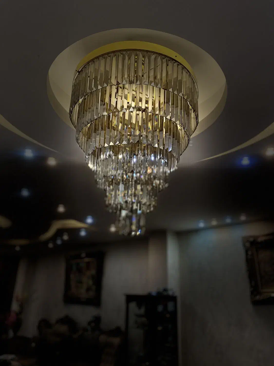 لوستر مدرن|لوستر و چراغ آویز|میانه, |دیوار