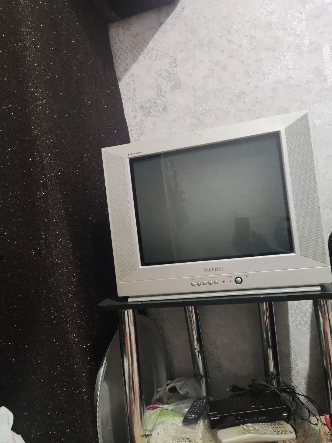 تلویزیون ۲۱اینچ سامسونگ|تلویزیون و پروژکتور|ایلام, |دیوار