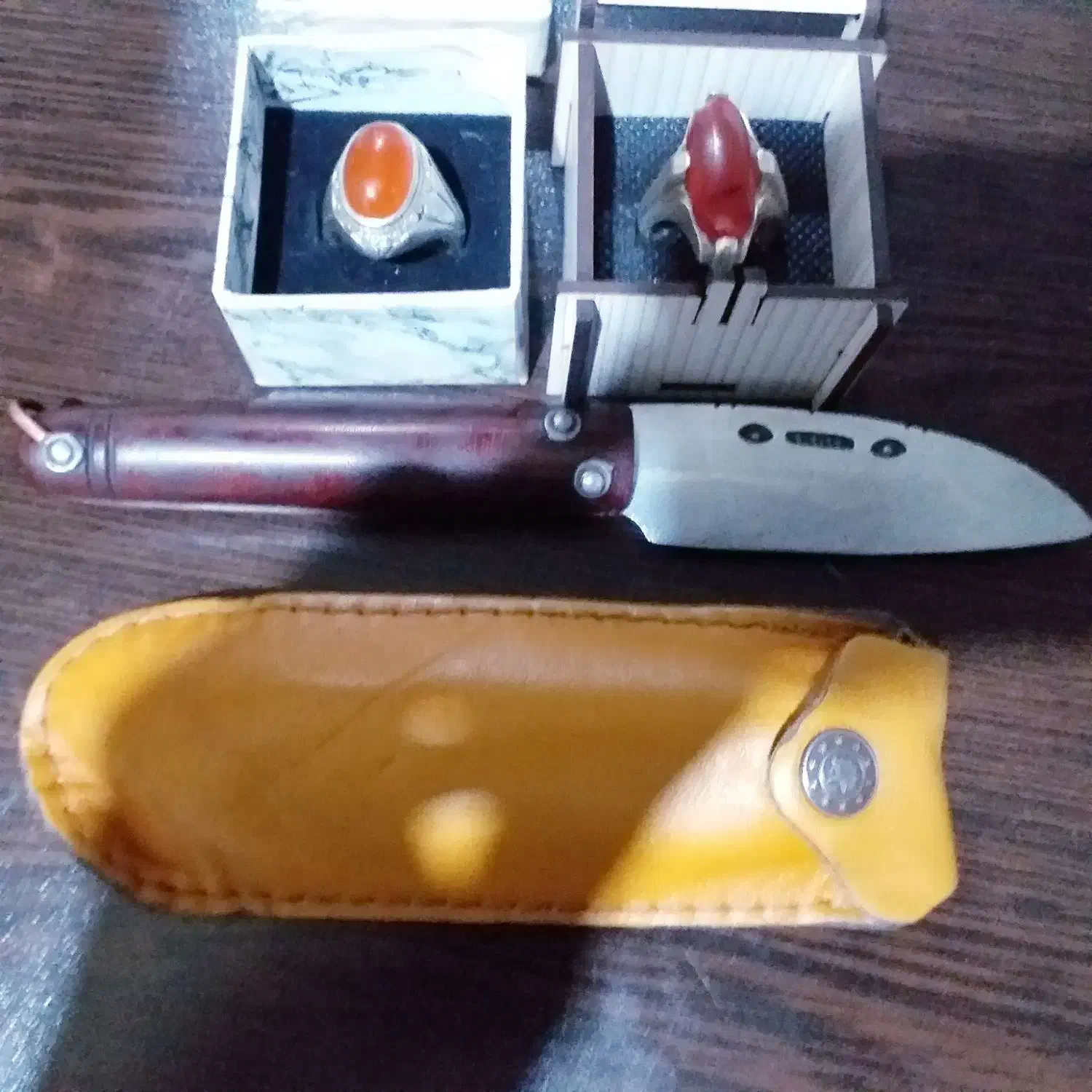 انگشترعقیق پرتقالی و سرخ یمنی کهنه و چاقو ۲مهر|کلکسیون اشیاء عتیقه|تهران, بهداشت|دیوار