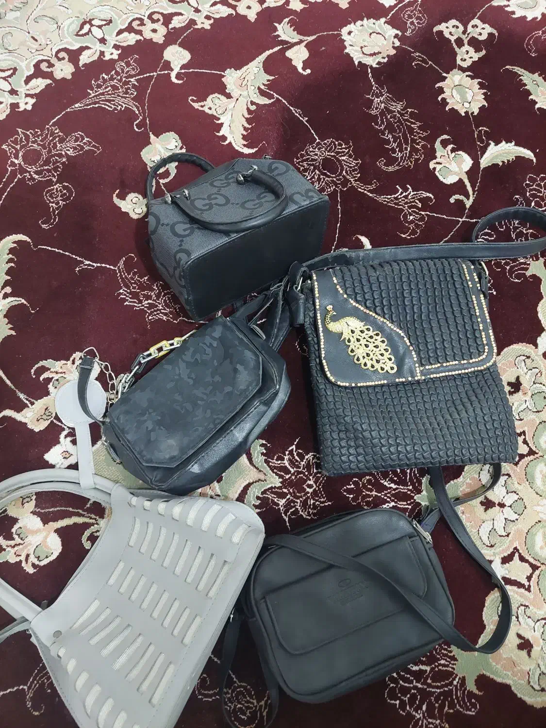 کیف|کیف، کفش، کمربند|زرند, |دیوار