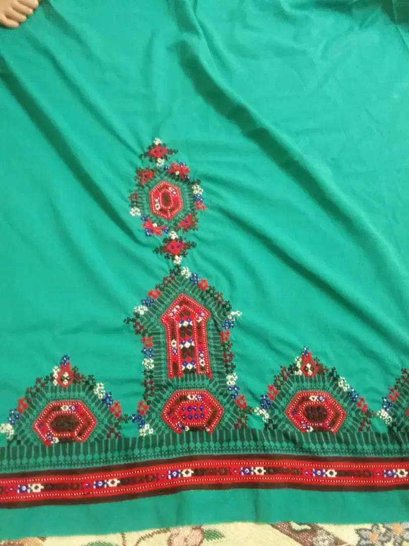 دوچگر موسوم و شیرازه لوتین|لباس|زابل, |دیوار