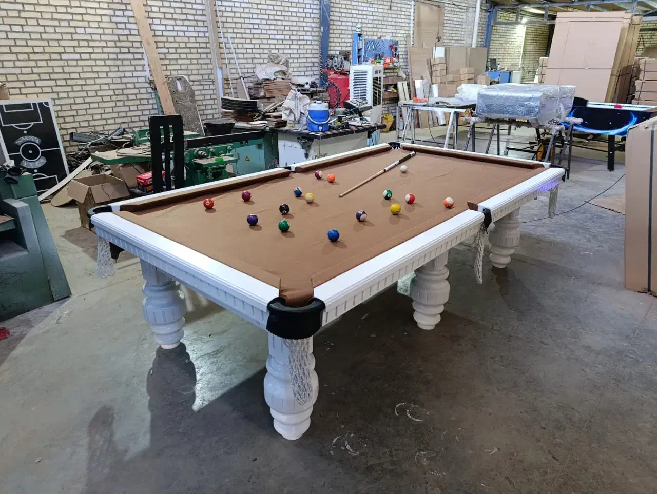 میزبیلیارد مدرن با فوتبالدستی و ایرهاکی واسطه حذف|ورزش‌های توپی|کرج, بازار آهن|دیوار