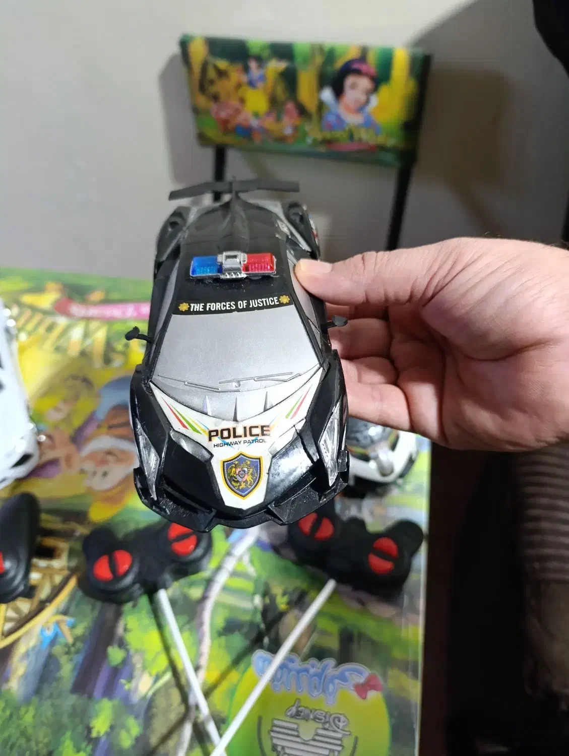 ماشین کنترلی|اسباب‌بازی بچه|اندیمشک, |دیوار