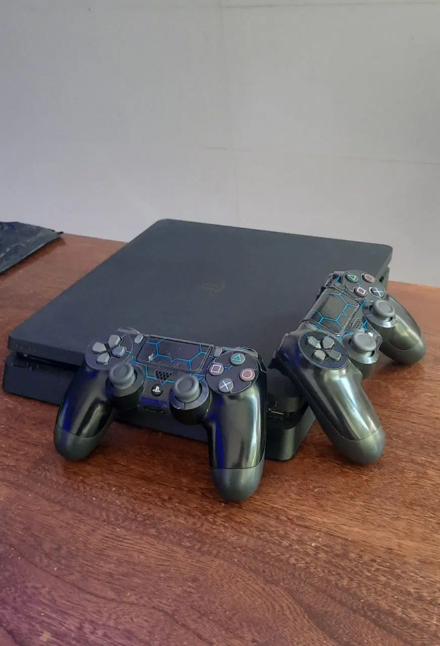 Ps4 slim|کنسول، بازی ویدئویی و آنلاین|خرم‌آباد, |دیوار