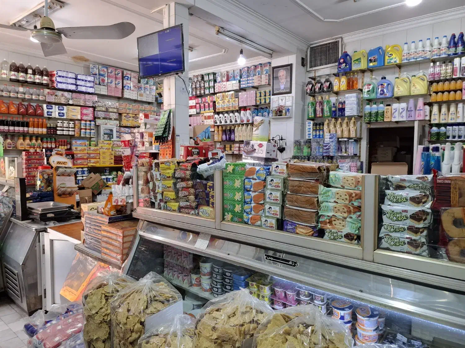 واگذاری سوپر مارکت|اجارهٔ مغازه و غرفه|یزد, |دیوار
