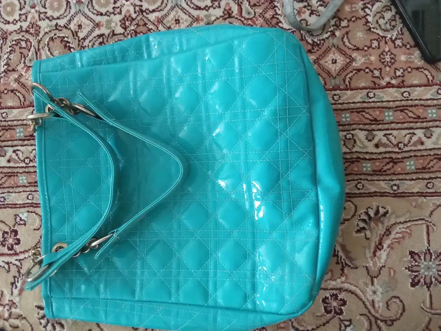 کیف ورنی در حد نو|کیف، کفش، کمربند|سلماس, |دیوار