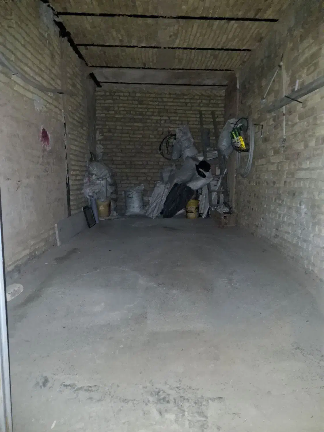 پارکینگ/گاراج|اجارهٔ مغازه و غرفه|دهگلان, |دیوار