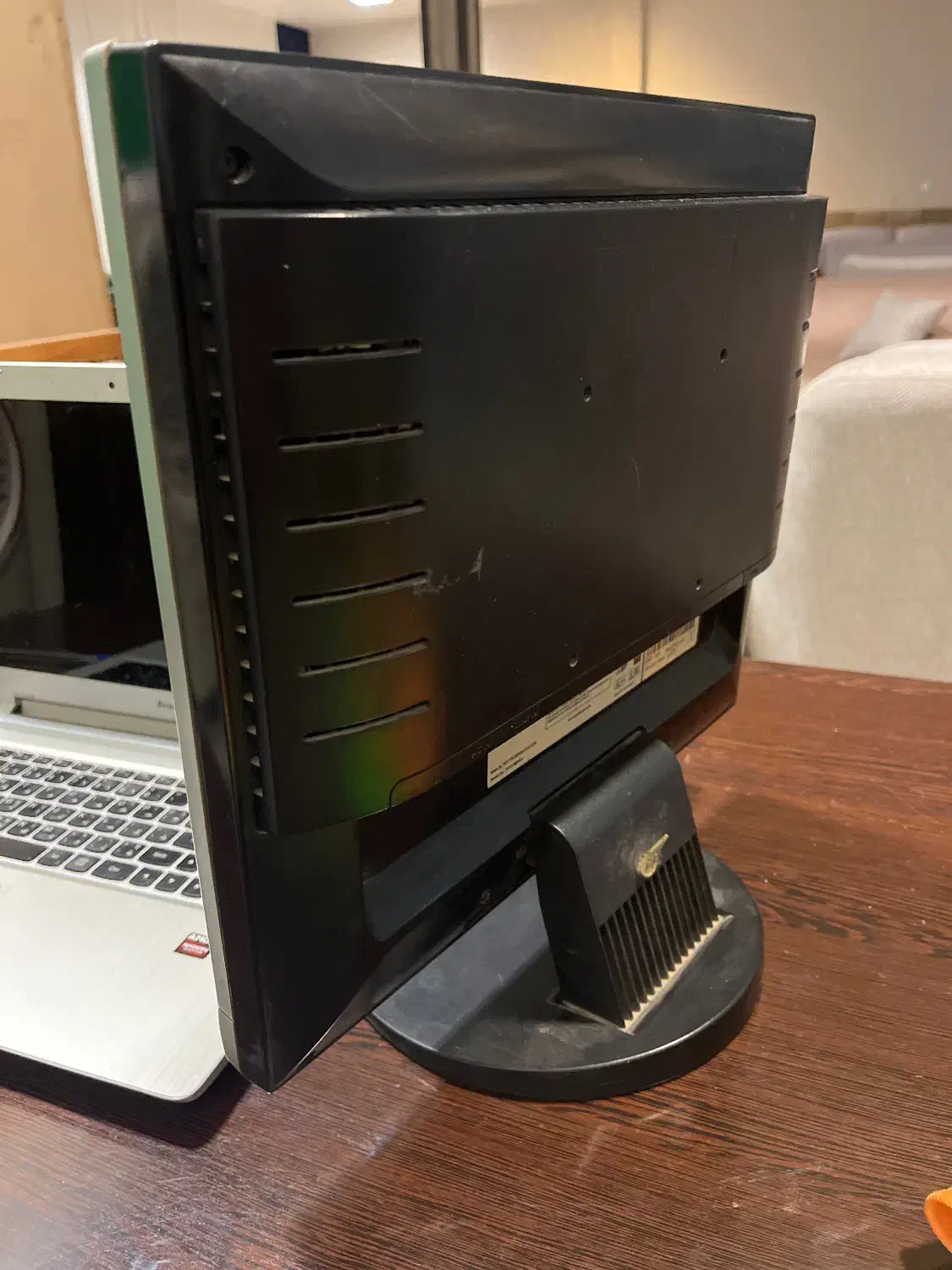 مانیتور ۱۷ اینچ LCD|قطعات و لوازم جانبی رایانه|اصفهان, فجر|دیوار