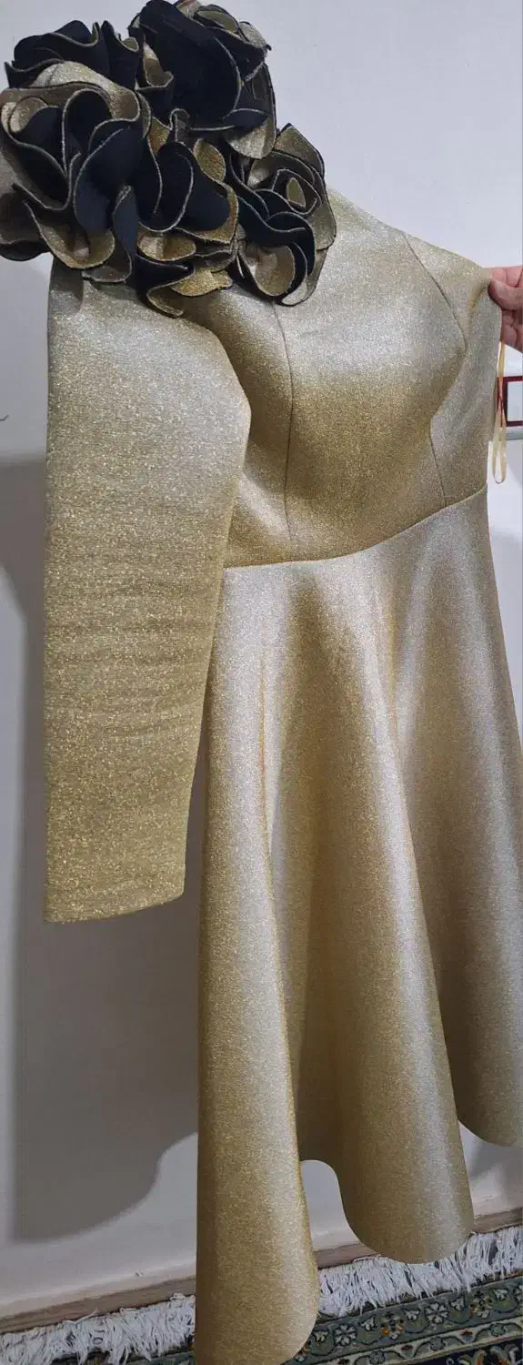 پیراهن مجلسی|لباس|اردبیل, |دیوار