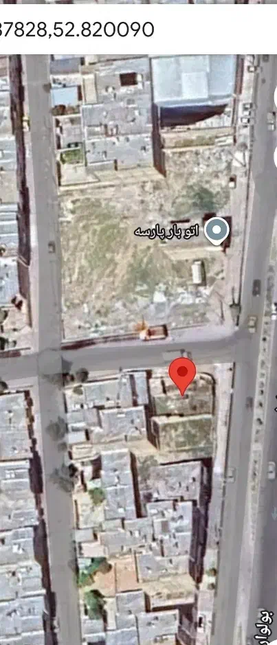 رهن و اجاره ملک ۲۰۰ متری با یک اتاقک ۱۲ متری|اجارهٔ دفتر صنعتی، کشاورزی، تجاری|مرودشت, بیست متری بیمارستان|دیوار