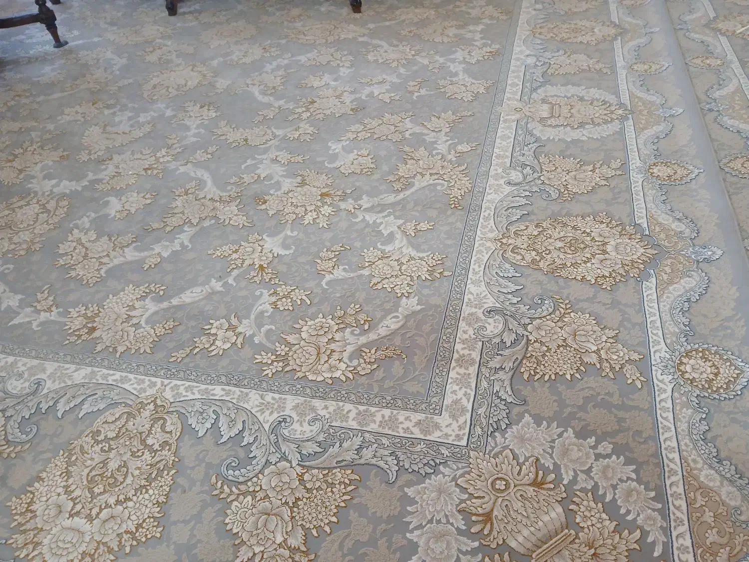 فرش ۱۲۰۰شانه مشهددوتا ۳در۴ و دوتا ۲در۳|فرش|چناران, |دیوار