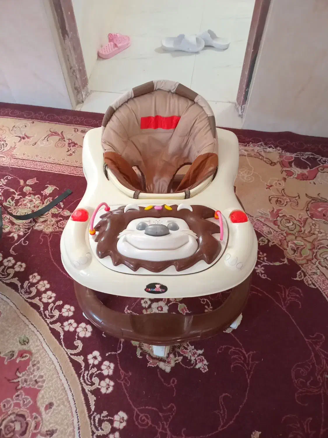 با سلام یک عدد گهواره یک عدد روروک یک عدد کهیر|کالسکه و لوازم جانبی|نیشابور, رحمت آباد|دیوار